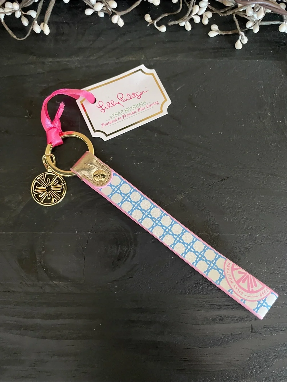 NWT Lilly Pulitzer “Frenchie Blue Caning” Patterned Wrist strap Keychain